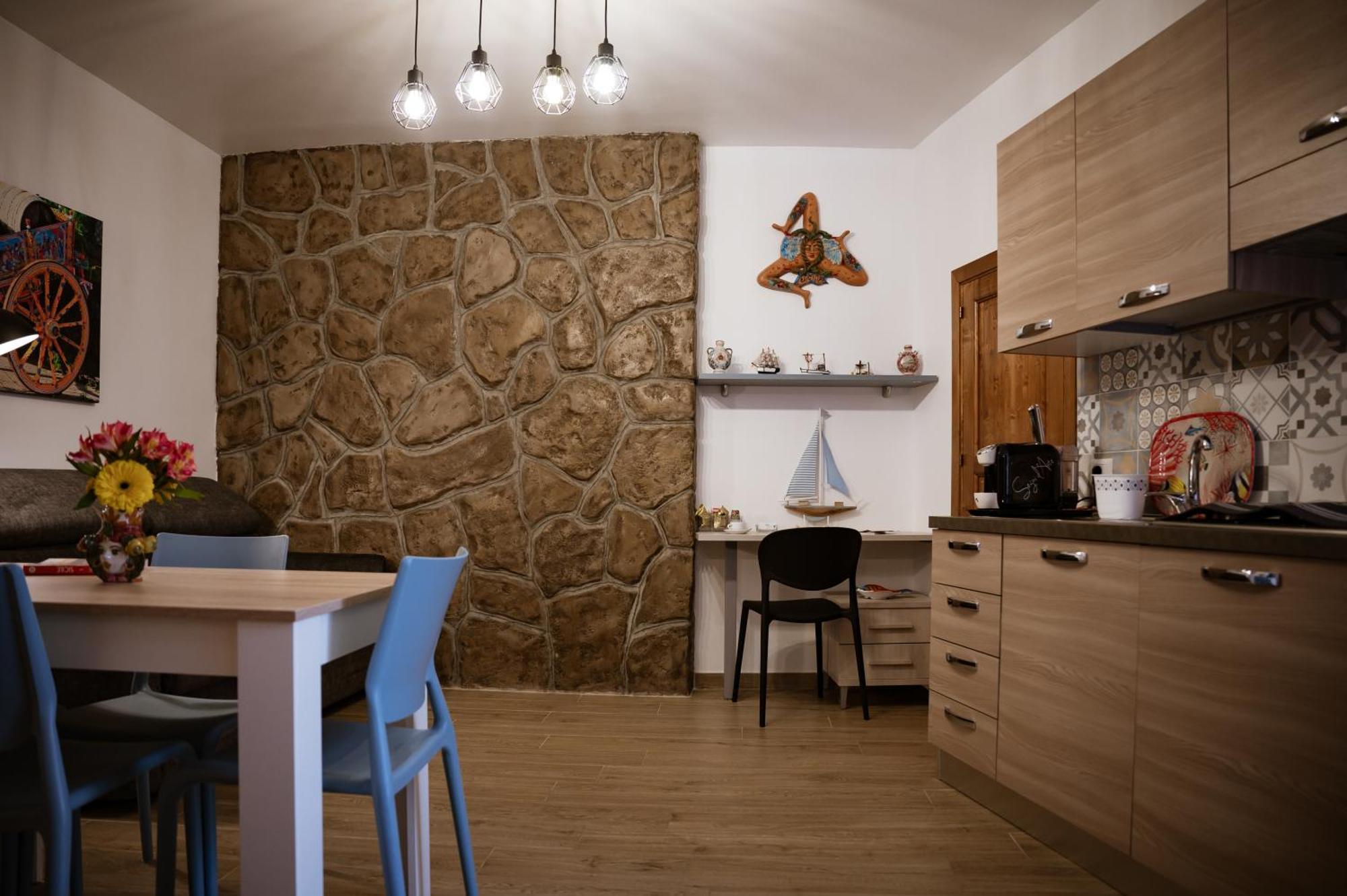 Cortilia Holiday House 체팔루 외부 사진